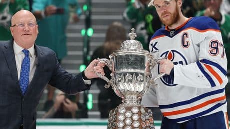 No friendly Stanley Cup Final wager with Florida’s DeSantis this year, says Alberta’s Smith
