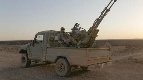 Dans le désert syrien, les autorités de Damas lancées dans la traque de Daech