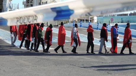 Comment l’Europe s’efforce de tenir les migrants hors de ses frontières