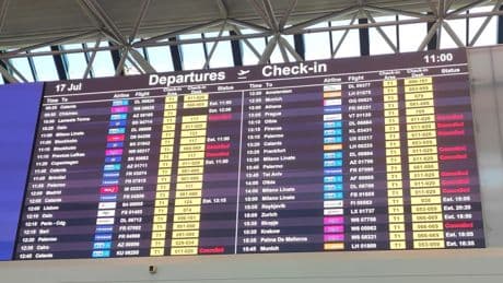 Russia, persi i contatti con aereo con 43 persone a bordo