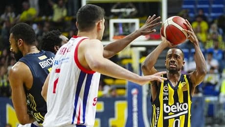 Fenerbahçe Beko, Bahçeşehir Koleji'ni farklı geçti!