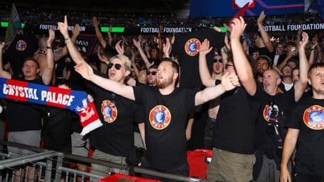 Eklat - Palace-Fans stören Schweigeminute für Diogo Jota!