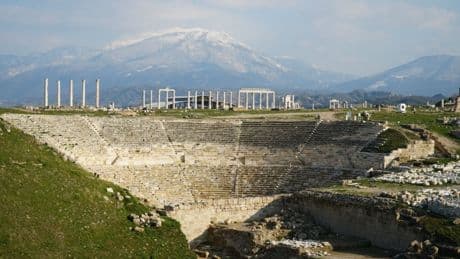 Türkiye İş Bankası’ndan Laodikeia ve Tripolis Antik Kentlerine 5 yıllık kazı desteği
