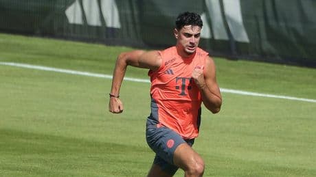 FC Bayern: Aleksandar Pavlović nach Augenhöhlenbruch vor dem Comeback