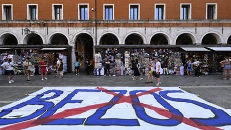 Photos show Venice locals protesting Jeff Bezos and Lauren Sánchez's wedding: 'No space for Bezos'