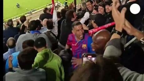El padre de Lamine se vuelve &#039;loco&#039; en las gradas de Montjuic celebrando el gol de su hijo