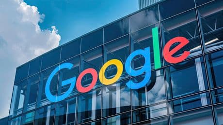 Google change de logo pour la première fois en dix ans et essuie les moqueries des internautes