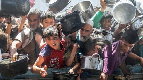 Gaza : « Quelques camions de farine ne vont pas mettre fin à la famine »