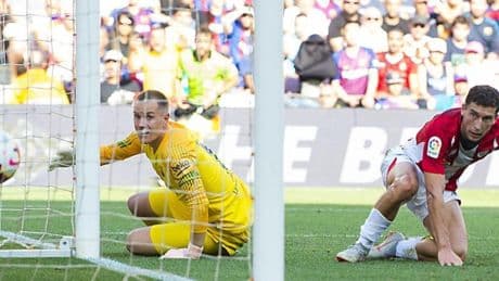 De Marcos y diez más, entre ellos Nico Williams, hoy ante el Barça