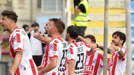 Playoff Serie C: colpo Vicenza a Crotone, Pescara super rimonta a Pesaro, Ternana ko