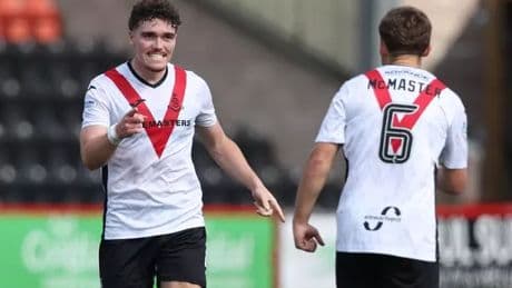 Airdrie 1 Queen's Park 1: Mangerless Diamonds pegged back after Henderson stunner