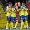 0-1! STVV klimt dankzij Yamamoto op voorsprong tegen tienkoppig Zulte Waregem