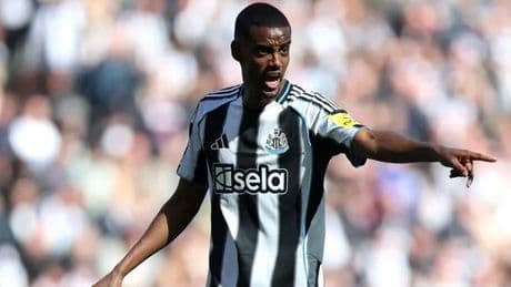 Newcastle draw up four-man shortlist to replace Alexander Isak as Liverpool sent message
