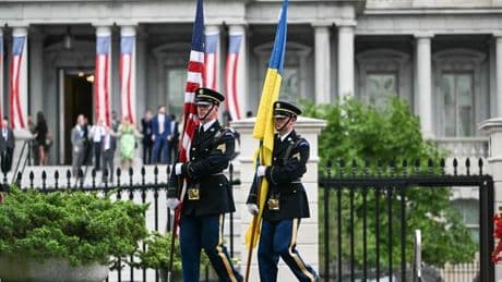 Ukrainegipfel: Wolodymyr Selenskyj zu Beratungen mit Donald Trump im Weißen Haus