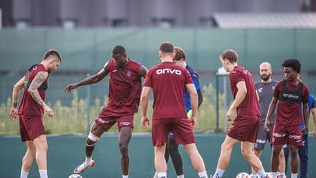 Trabzonspor'un Fenerbahçe maçı hazırlıkları başladı