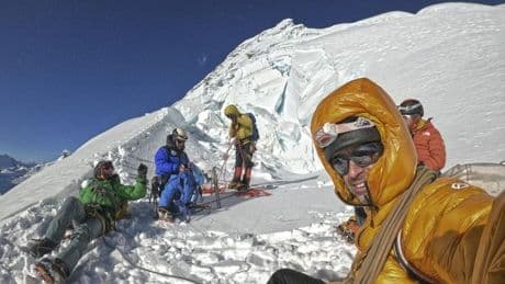 Los Pou se afanan en otro duro rescate en Perú