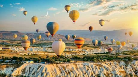 Ein Toter, 19 Verletzte in Kappadokien - Heißluftballon mit Touristen in der Türkei abgestürzt