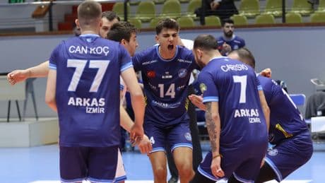 Arkas Spor'da 5 oyuncu ile yollar ayrıldı
