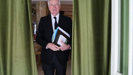 Paris : Michel Barnier annonce sa candidature à la législative partielle