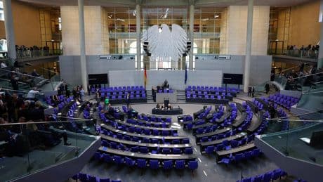 Allemagne : Friedrich Merz repasse sur le gril du Bundestag ce mardi après son revers surprise