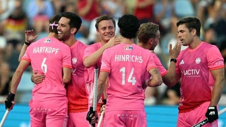 Deutsche Hockey-Herren stürmen mit 10:0-Schützenfest ins EM-Halbfinale