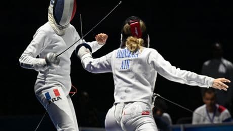 Escrime : les épéistes françaises sur le toit du monde