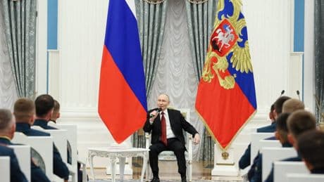 With a narcissistic fool in the White House, it’s now up to the UK to stop Putin