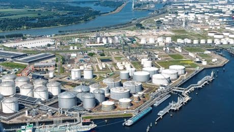 Rotterdamse haven heeft last van  ’economische onzekerheden’: ’Politiek, richt beleid op onze concurrentiepositie!’