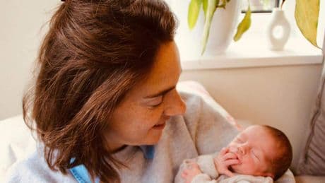 Anne (35) week voor kinderwens uit naar België: ’Daar lukte het wél om zwanger te worden’