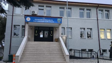 82 yaşındaki kadını "askerim" diyerek dolandırdı