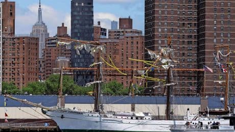 Komst Mexicaans schip naar Sail onzeker na ongeluk New York