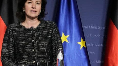 Von Raumfahrt bis Long Covid: Forschungsministerin Bär will nach den Sternen greifen