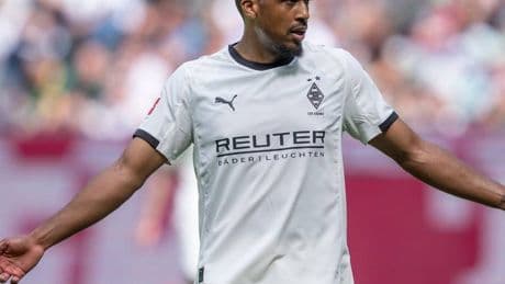 „Habe eine Ausstiegsklausel“: Alassane Pleas Zukunft bei Borussia ist ungewiss