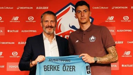 Lille, milli kaleci Berke Özer'i resmen kadrosuna kattı