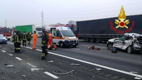 Incidente sulla Torino-Milano all'altezza di Novara: 4 morti e un ferito, traffico in tilt