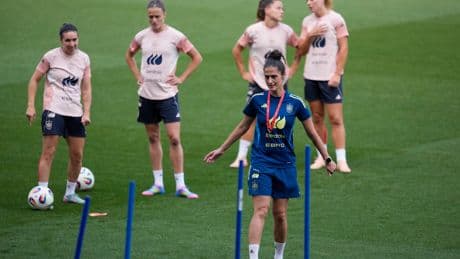 Sustituir a Montse Tomé por Sonia Bermúdez: experimentos con las campeonas del mundo