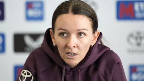 Kate Cross expects results under ‘queen of English cricket’ Charlotte Edwards
