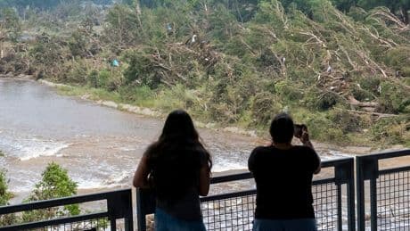 Risk of further floods in Texas during desperate search for missing as death toll tops 80