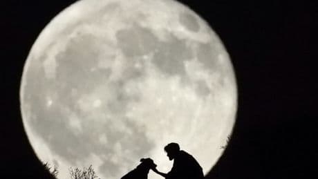 „Störmond“ im August - Wieso hat dieser schöne Mond so einen komischen Namen?