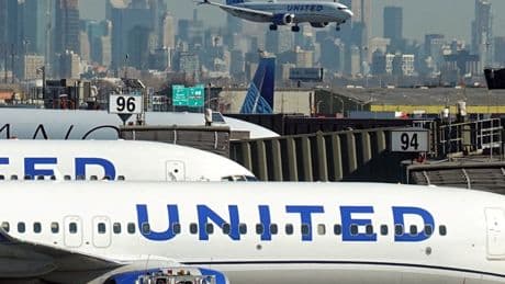United Airlines System Outage Leads to Grounded Flights Nationwide