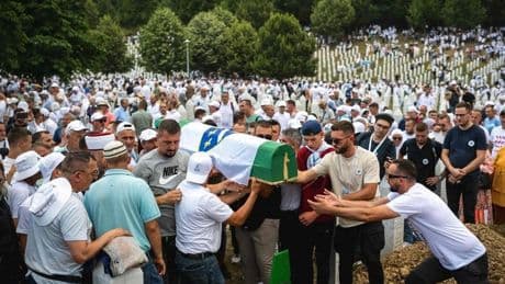 Las heridas abiertas de la matanza de Srebrenica sangran en Gaza y Ucrania
