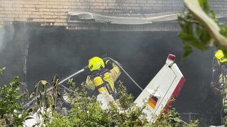 A small plane crashes into the terrace of a house in Germany. 2 people are dead