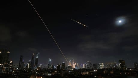 Neue Eskalation in Nahost: Iran feuert neue Raketenwelle auf Israel ab