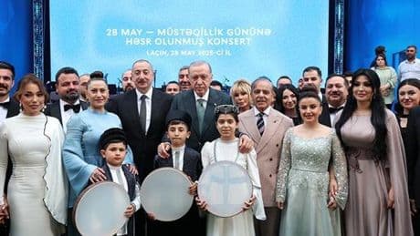 Cumhurbaşkanı Erdoğan, Azerbaycan Bağımsızlık Günü'nde düzenlenen konseri izledi