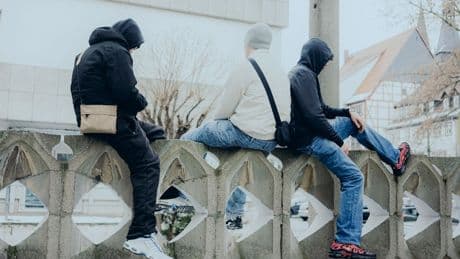 Jungs: Sie fühlen nichts. Sie fühlen alles.