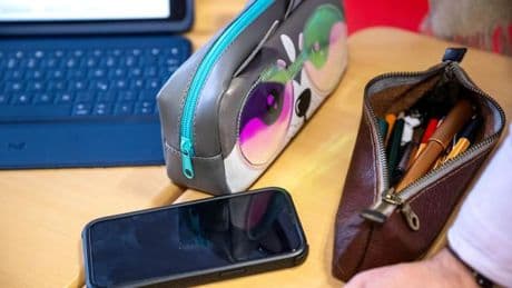 Neues Schuljahr: Infos zum Handyverbot bei digitalen Elternabenden