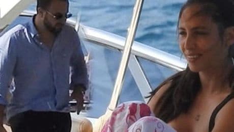 Zehra Çilingiroğlu ve Sevgilisi Bodrum Tatilinde