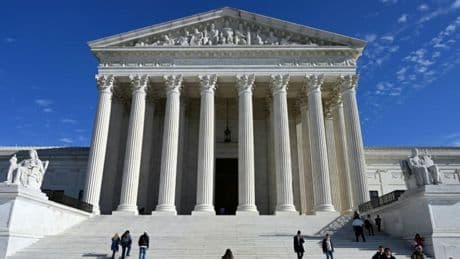 États-Unis: la Cour suprême valide une loi interdisant aux mineurs transgenres les traitements de transition