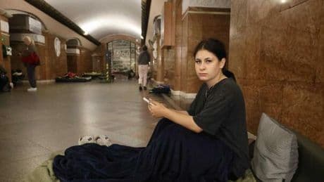 Città bersagliate dai droni la notte tutti nella metro: «Non accadeva dal 2022»