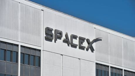 Black SpaceX technician says in lawsuit he was fired for being late while white workers’ tardiness was ignored